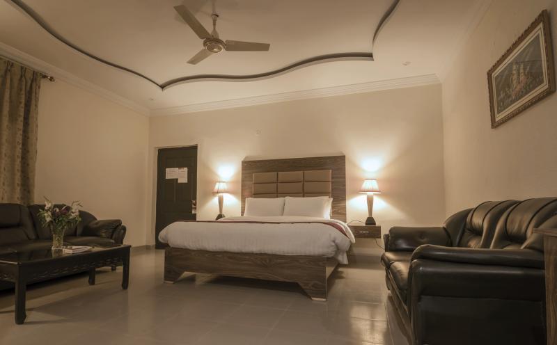 Hotel One Multan Lalazaar